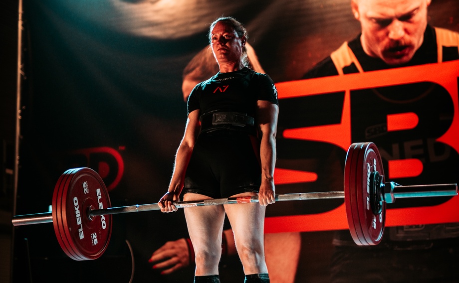 maaike deadlift